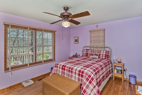 Moonlight Spa and Retreat: 129 Moonlight Dr, Sylva, NC 28779
